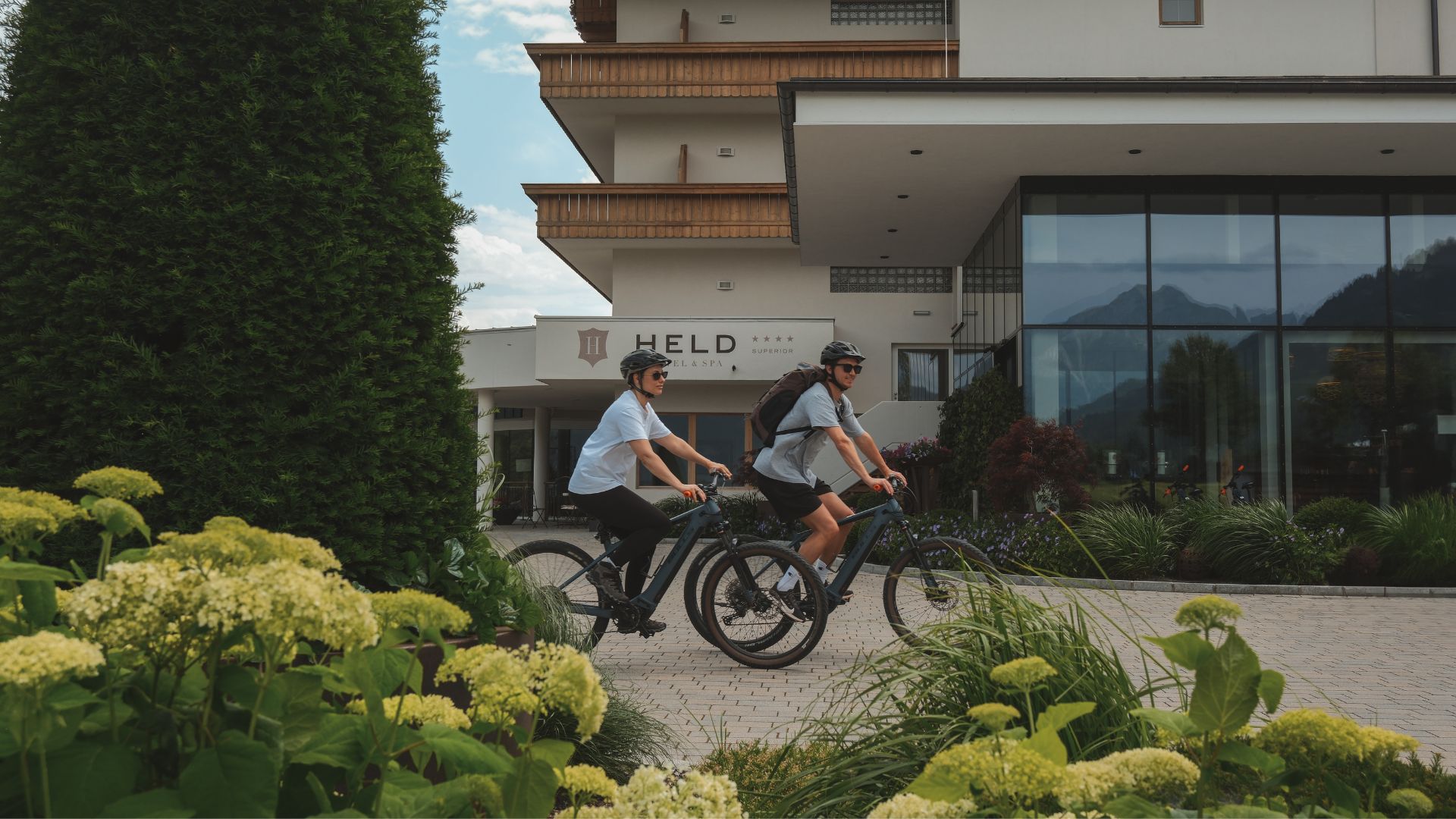 Aktivurlaub_HotelHeld_hoch_AndiBichler_1920x1080 (4) E-Bike Tour im Hotel Held