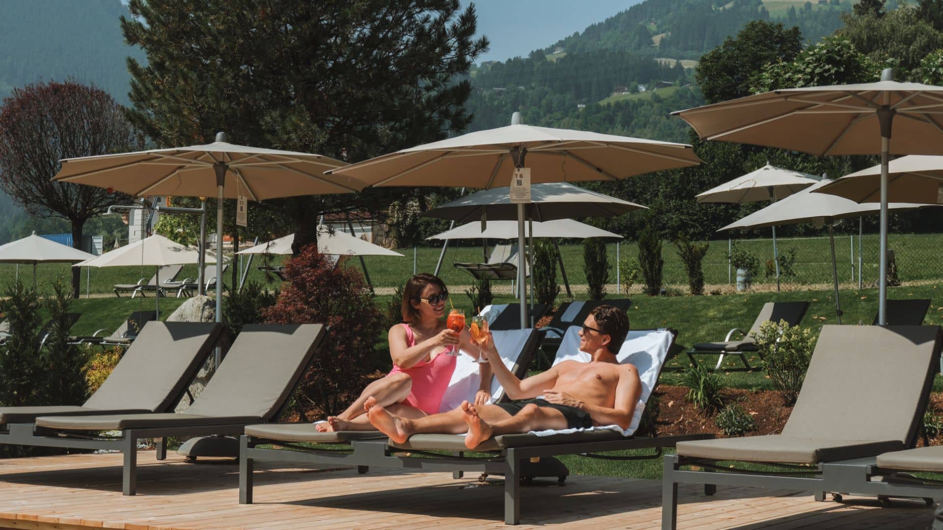 Sommergetränke und Sonne tanken im Hotel Held