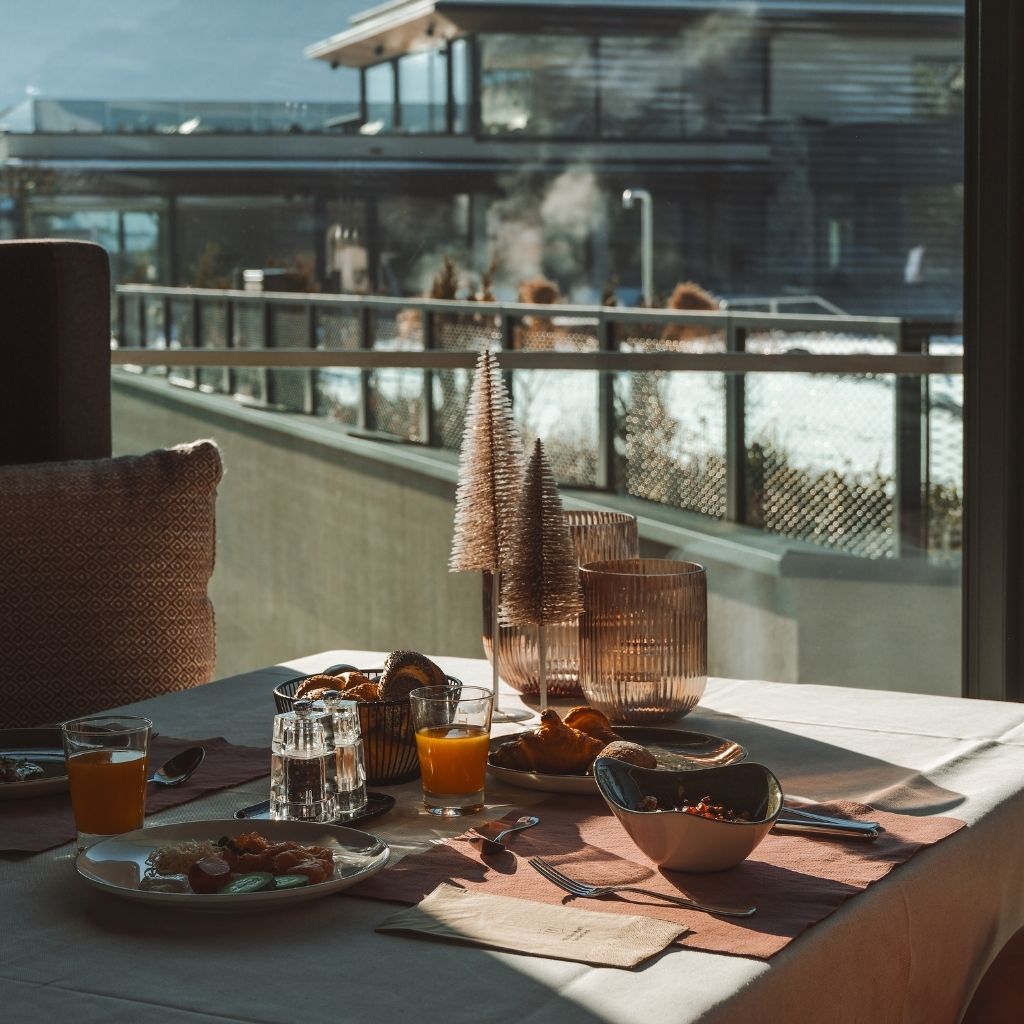 Frühstücksgenuss Heldenhaftes Frühstück genießen